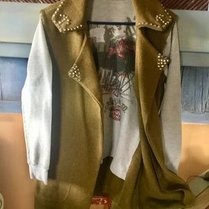 Vintage army blanket jacket vest tshirt lined and arms size med pockets studs